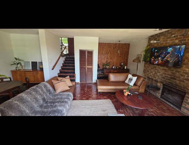 2 BEDROOM PROPERTY TO RENT IN LYNNWOOD MANOR